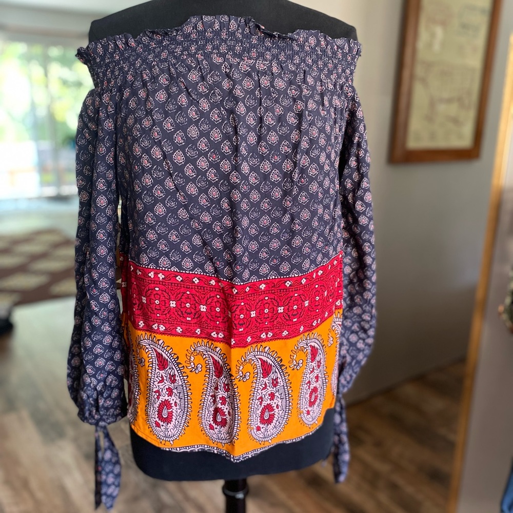 Off shoulder paisley top